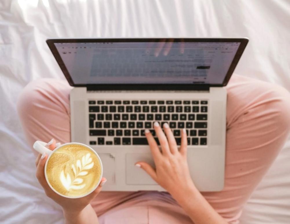 Analyse financière détaillée montrant l'amélioration des flux de trésorerie